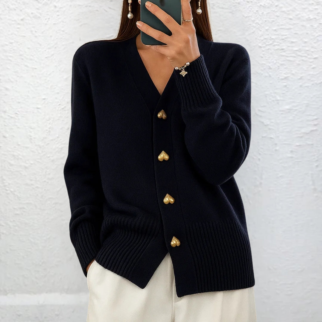 Lydia™ | Elegantan pulover sa dugmadi u obliku srca