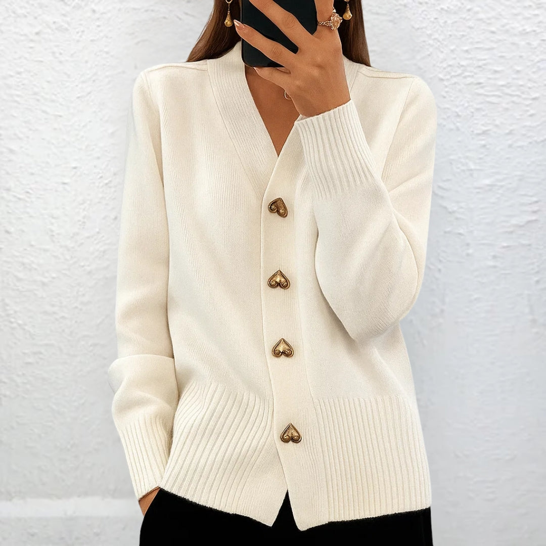 Lydia™ | Elegantan pulover sa dugmadi u obliku srca