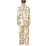 Dvodeljni ženski set sa geometrijskim printom: majica i široke pantalone